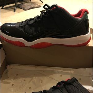 Jordan Bred 11 Low Size 11